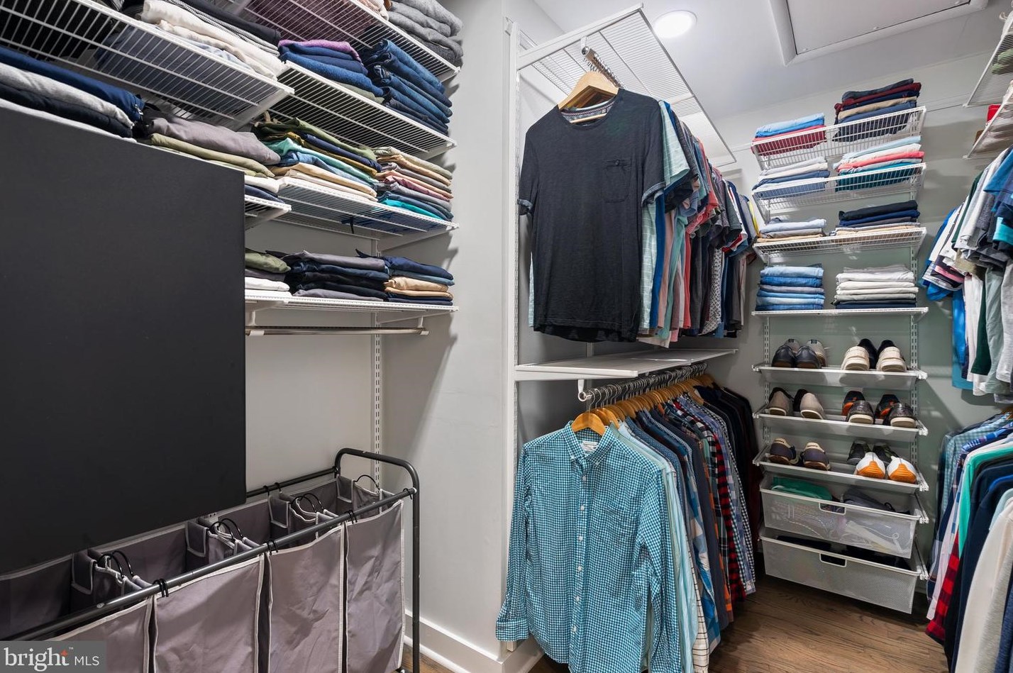 3162 Grovehurst Pl, Alexandria VA  22310-2350 exterior