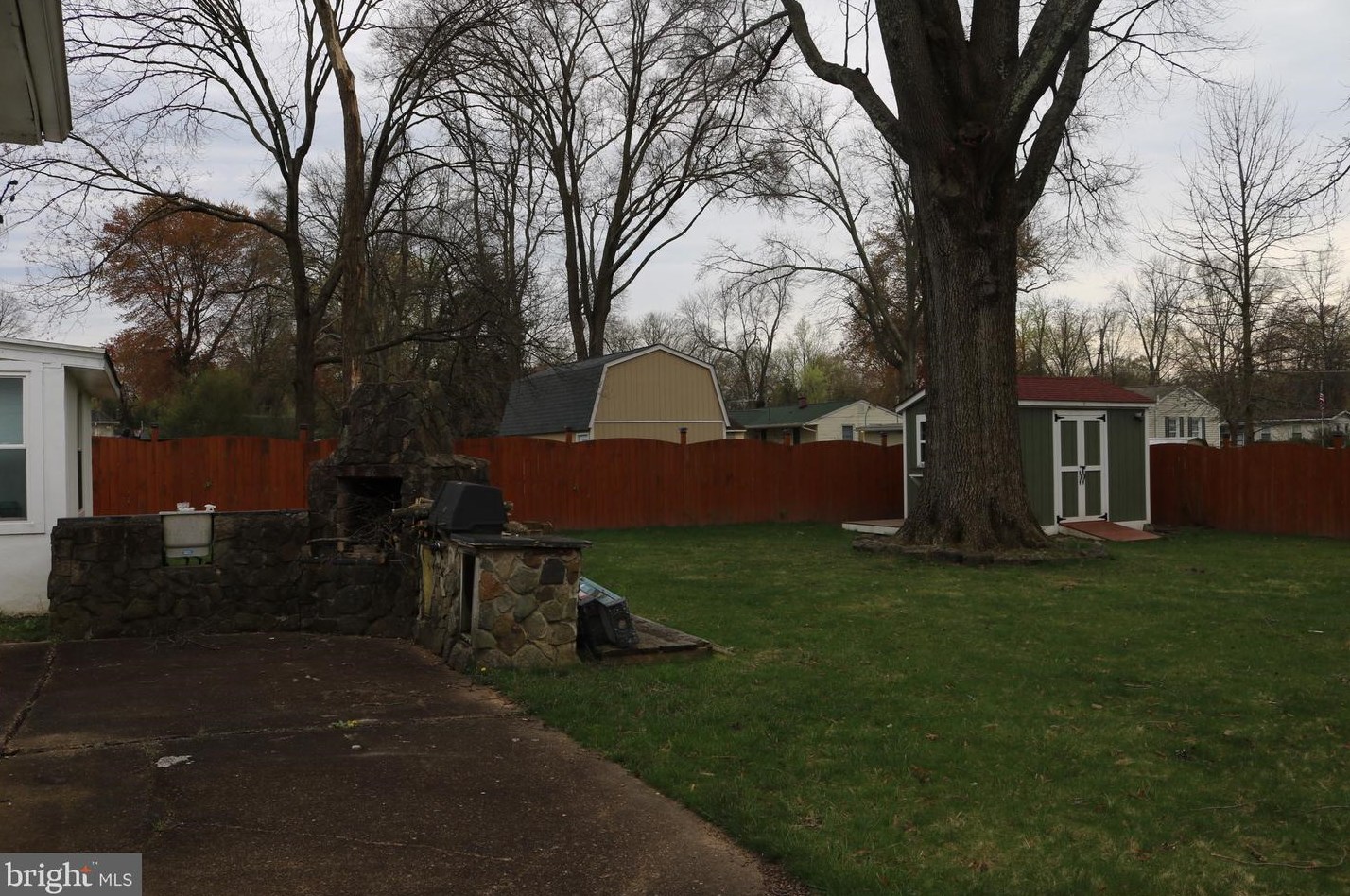 8004 Martha Washington St, Alexandria VA 22309-1348 exterior