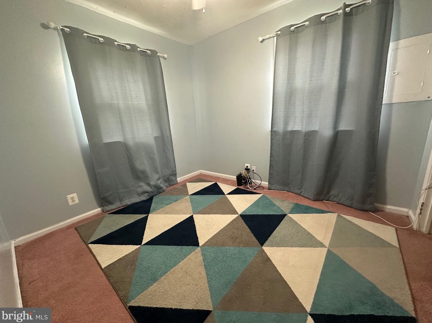 8004 Martha Washington St, Alexandria VA 22309-1348 exterior