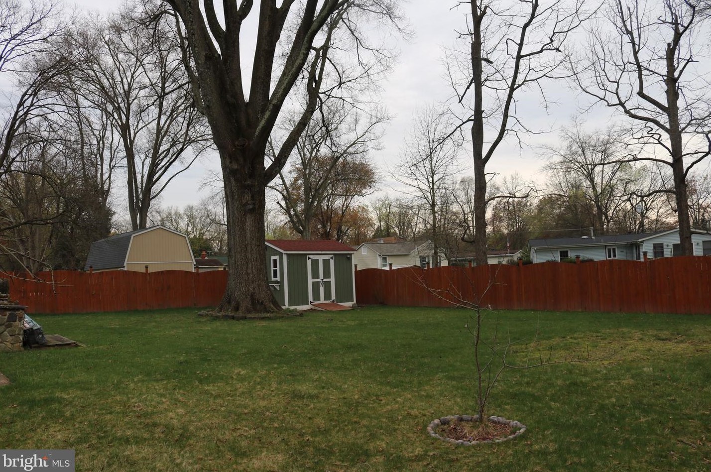 8004 Martha Washington St, Alexandria VA 22309-1348 exterior