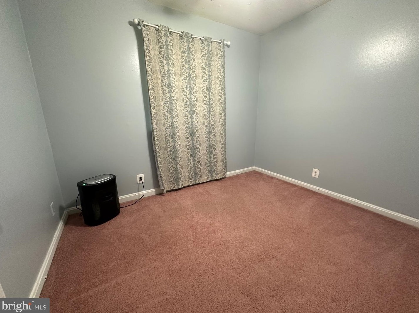 8004 Martha Washington St, Alexandria VA 22309-1348 exterior