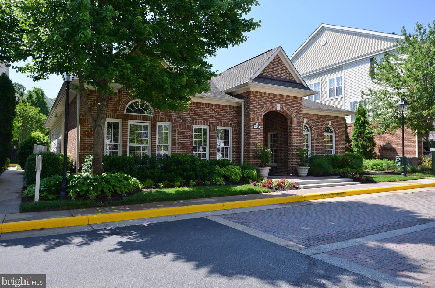 8054 Genea Way, Falls Church VA  22042-1231 exterior