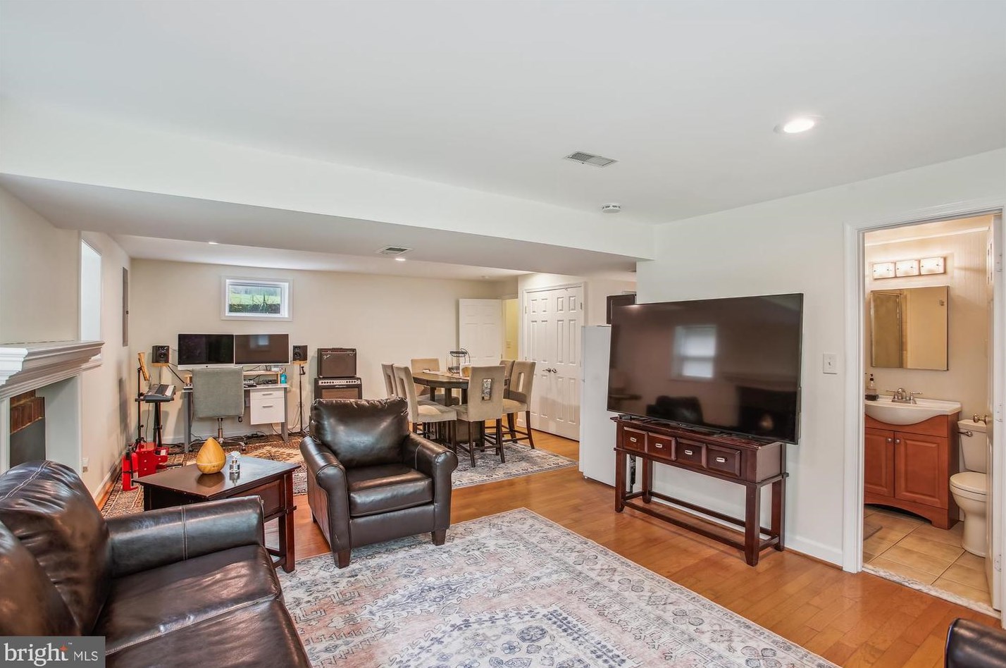 5503 Atlee Pl, Springfield VA  22151-3407 exterior