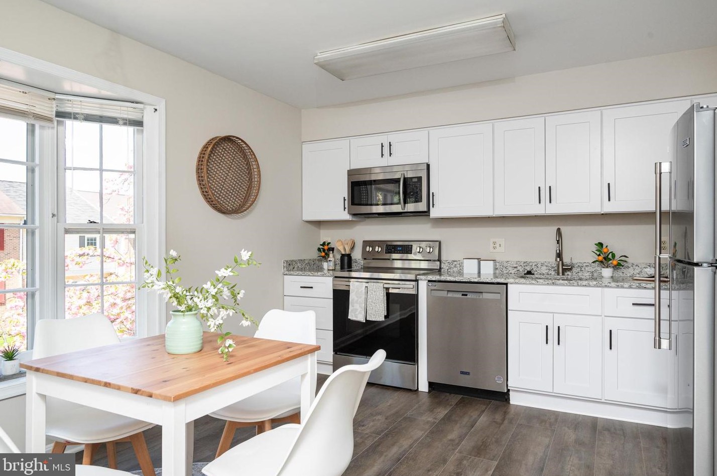 5905 Ambassador Way, Alexandria VA 22310-1748 exterior