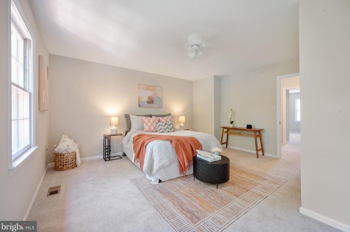 5905 Ambassador Way, Alexandria VA 22310-1748 exterior