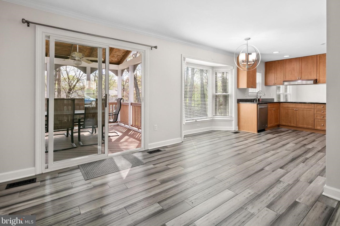 8304 Timber Brook Ln, Springfield VA  22153-2254 exterior