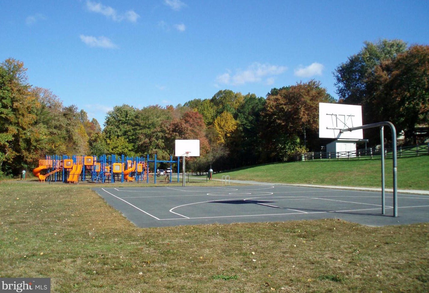 5120 Swift Ct, Fairfax VA  22032-2443 exterior