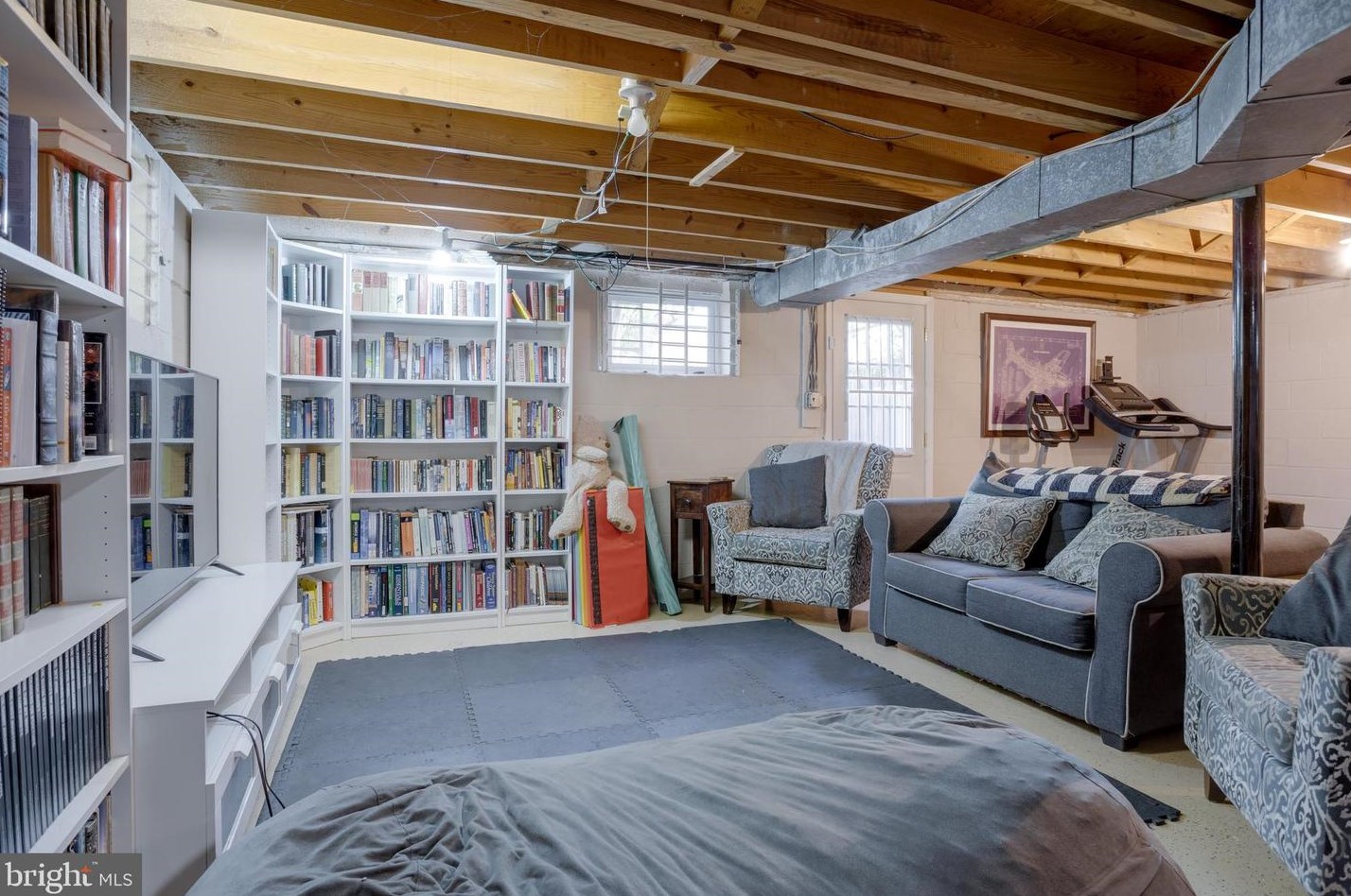 5120 Swift Ct, Fairfax VA  22032-2443 exterior