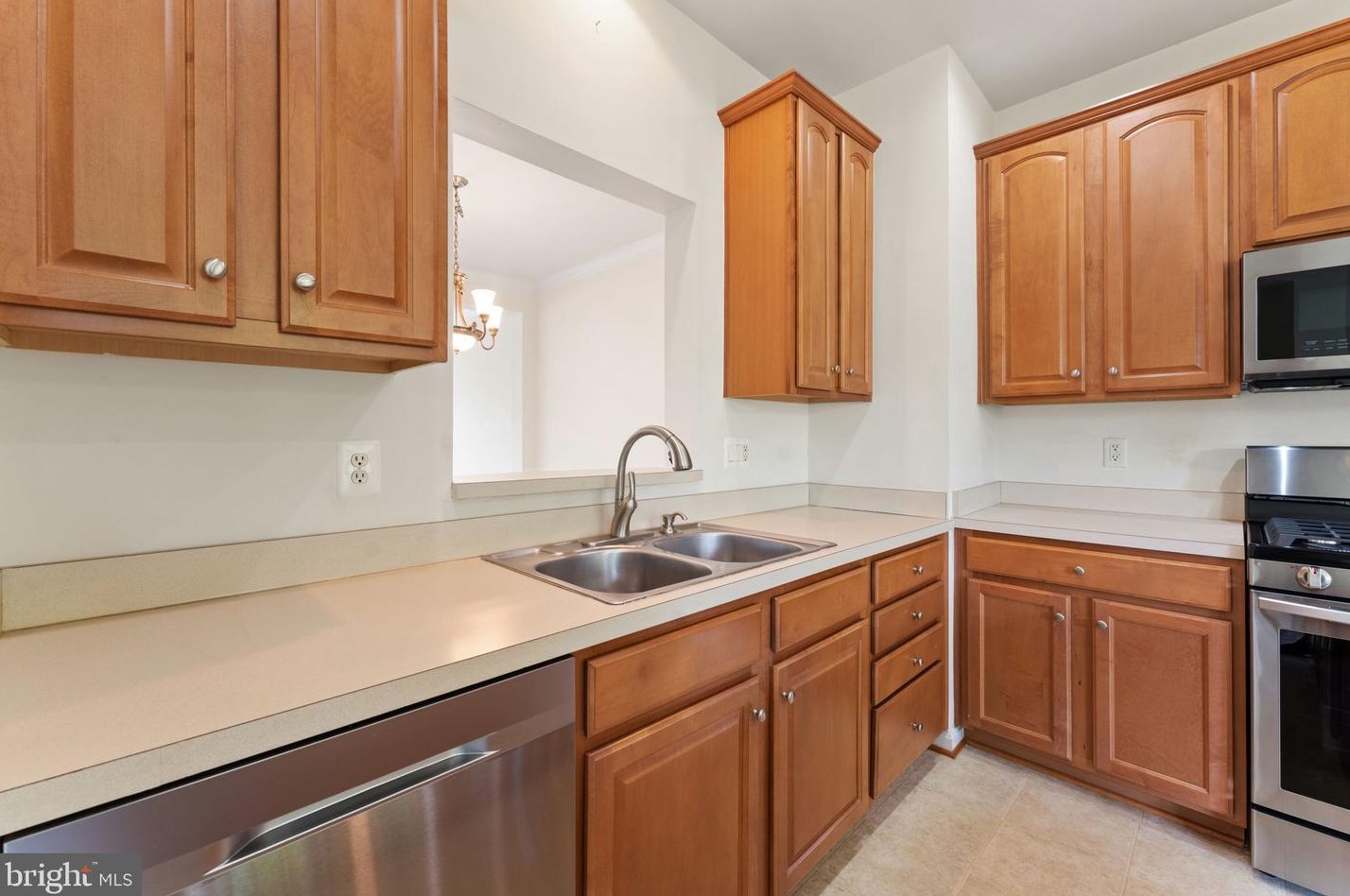 9127 Furey Rd, Lorton VA  22079-2966 exterior