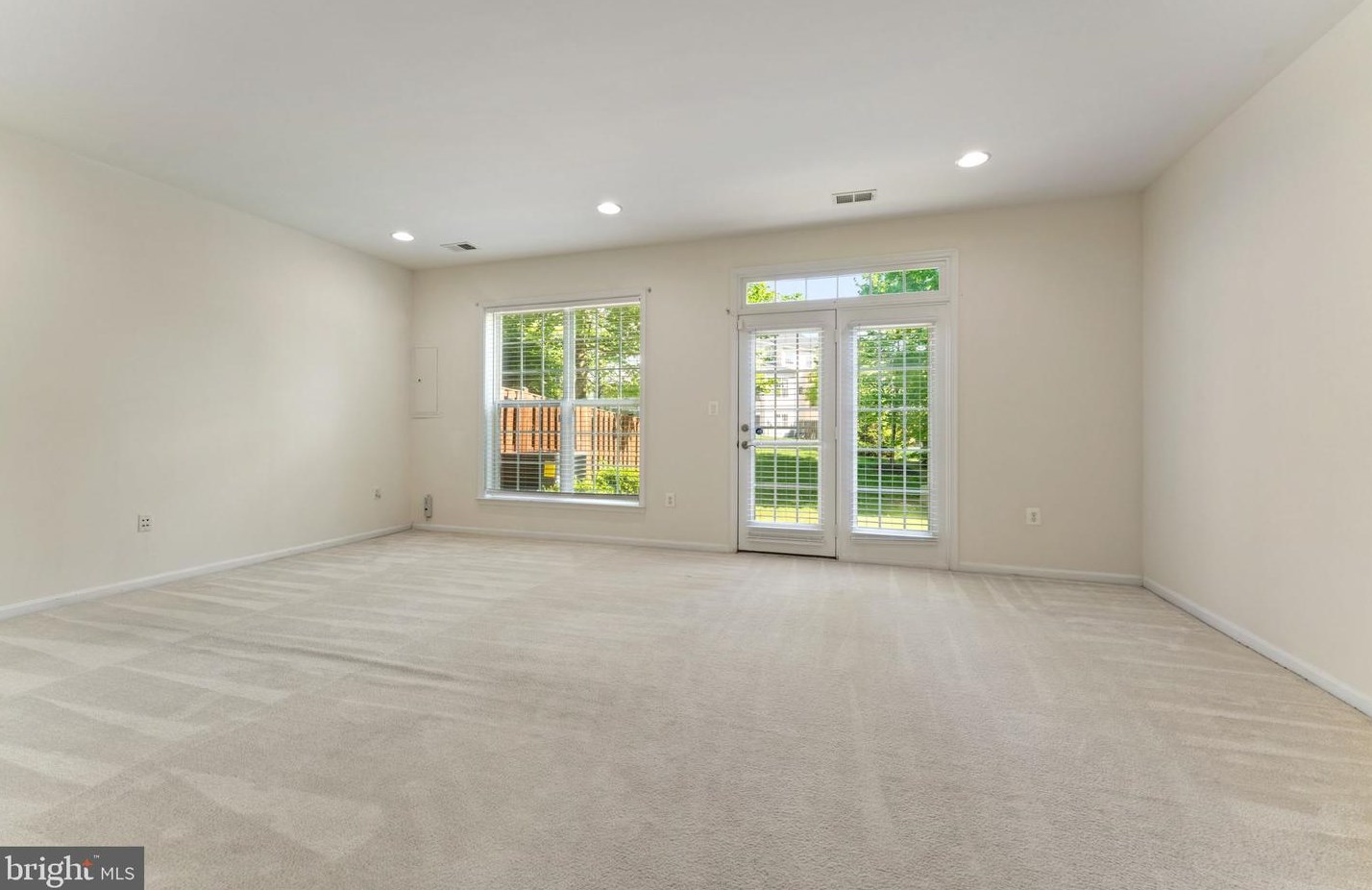 9127 Furey Rd, Lorton VA  22079-2966 exterior