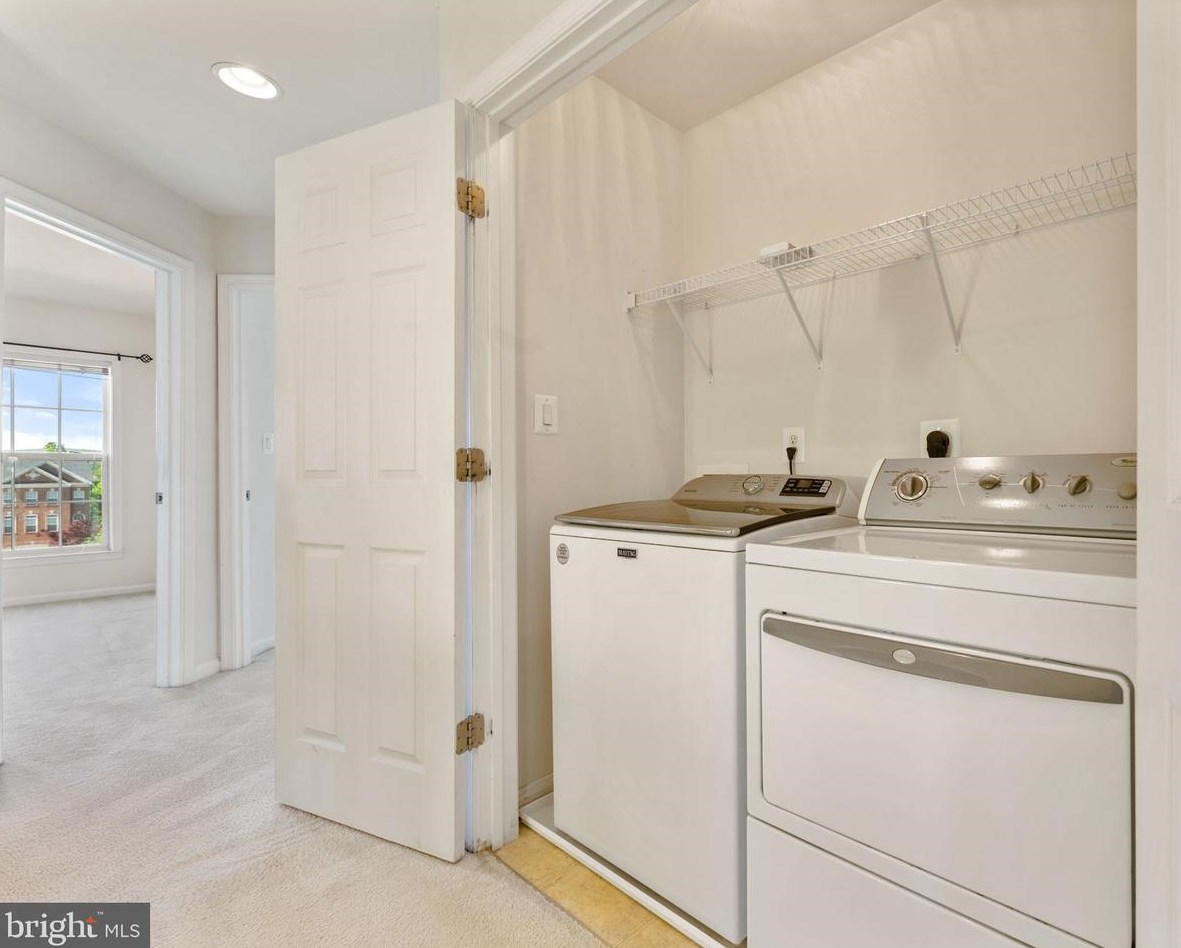 9127 Furey Rd, Lorton VA  22079-2966 exterior