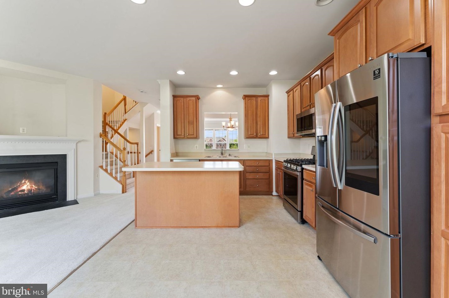 9127 Furey Rd, Lorton VA  22079-2966 exterior