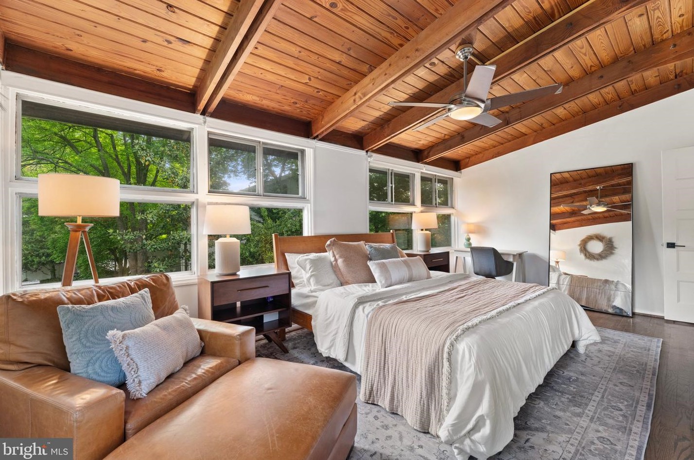 7909 Sycamore Dr, Falls Church VA  22042-3330 exterior