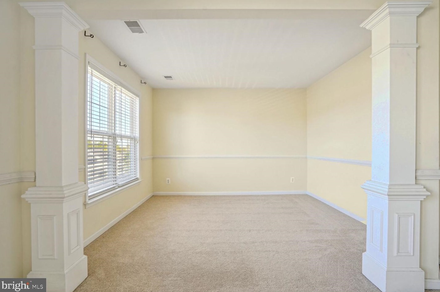 8148 American Holly Rd, Lorton VA  22079-5612 exterior