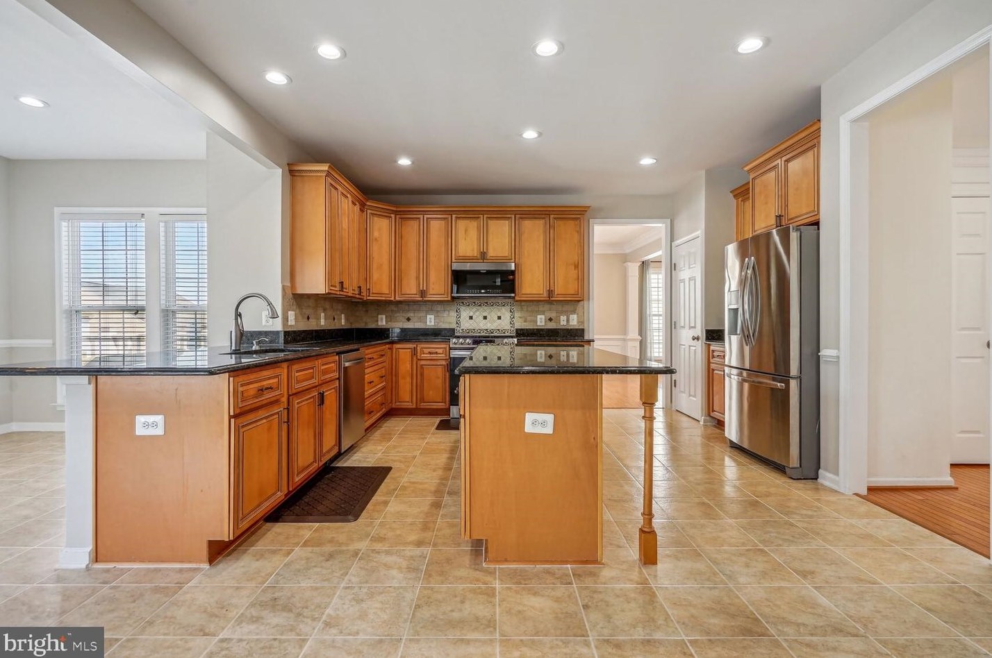 8148 American Holly Rd, Lorton VA  22079-5612 exterior