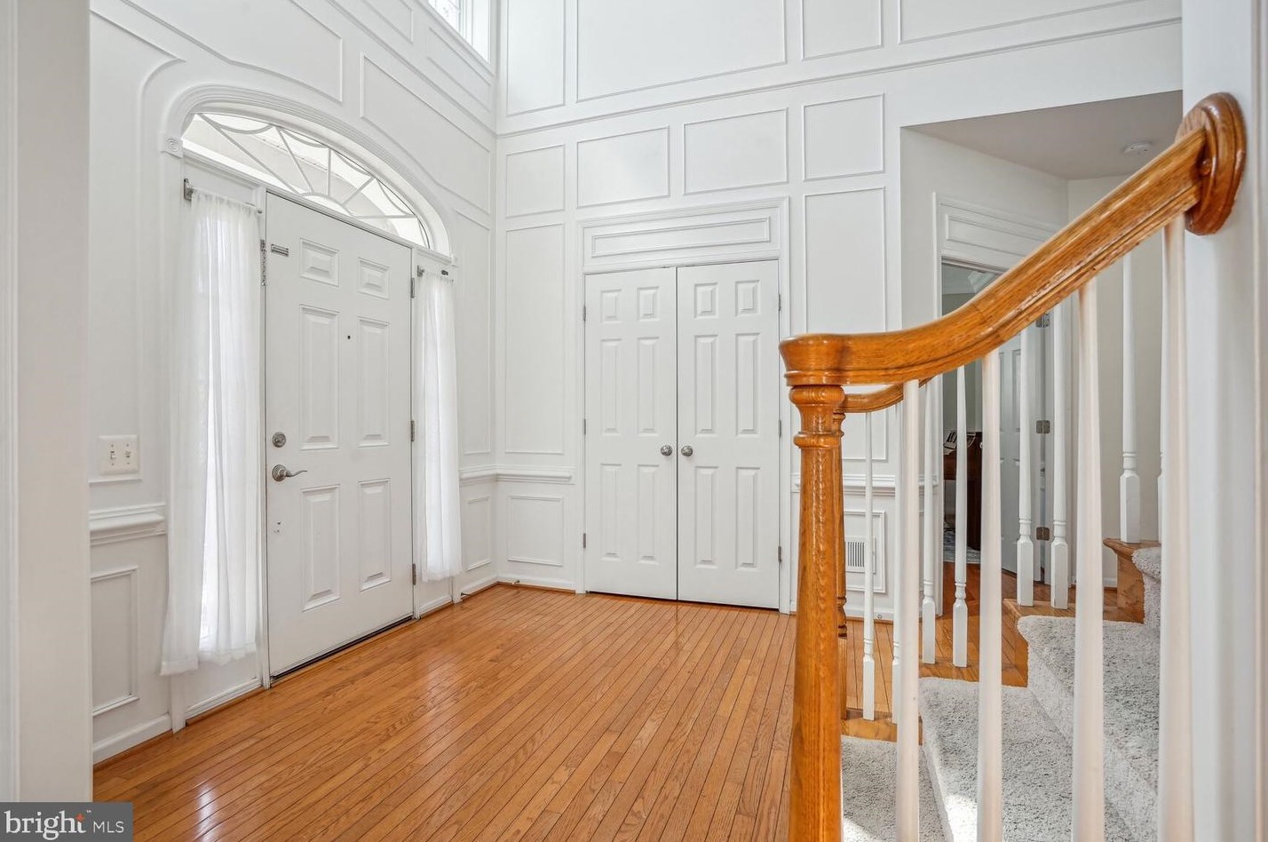 8148 American Holly Rd, Lorton VA  22079-5612 exterior