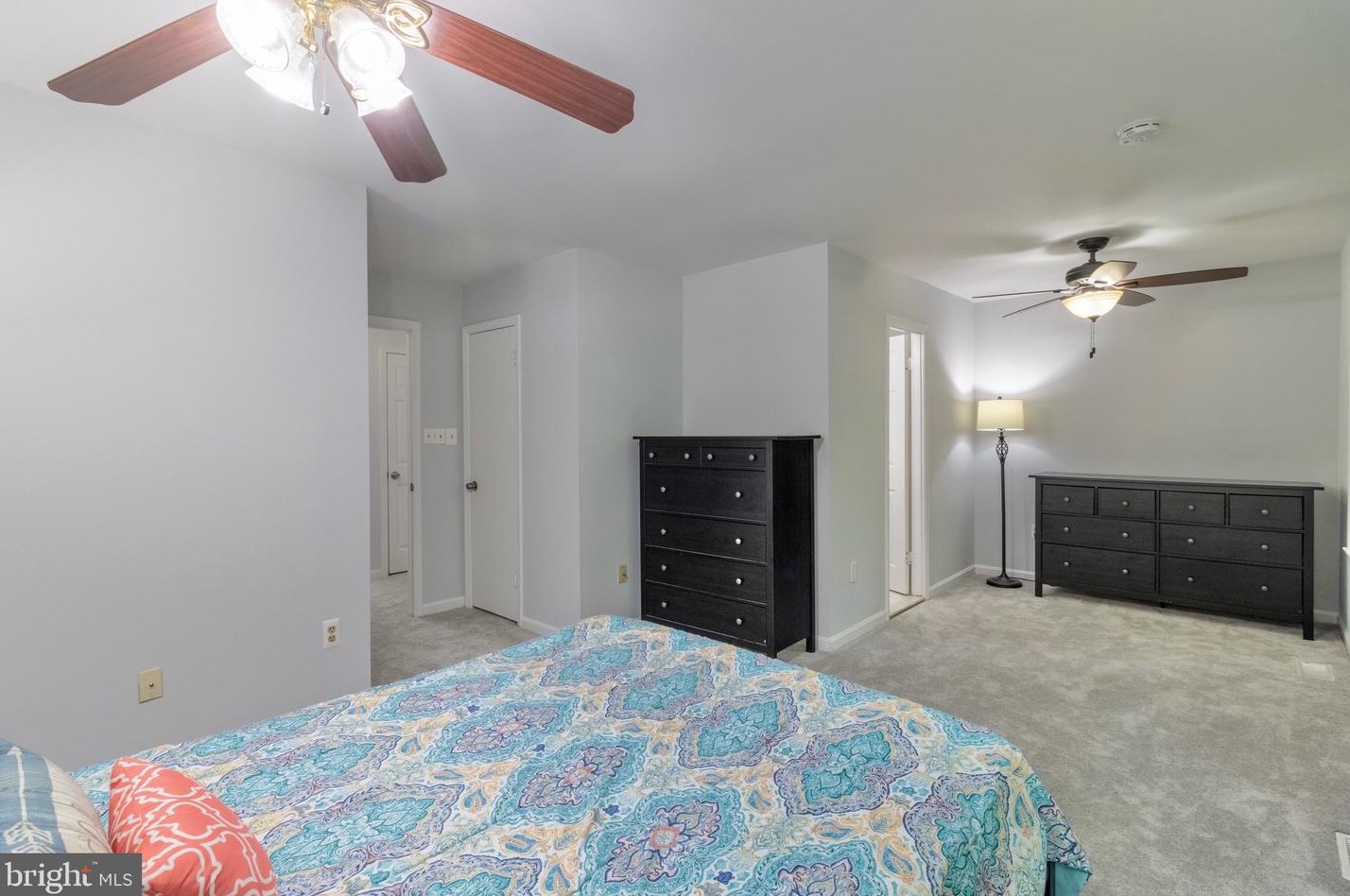 9058 Rosewall Ct, Springfield VA  22152-2122 exterior