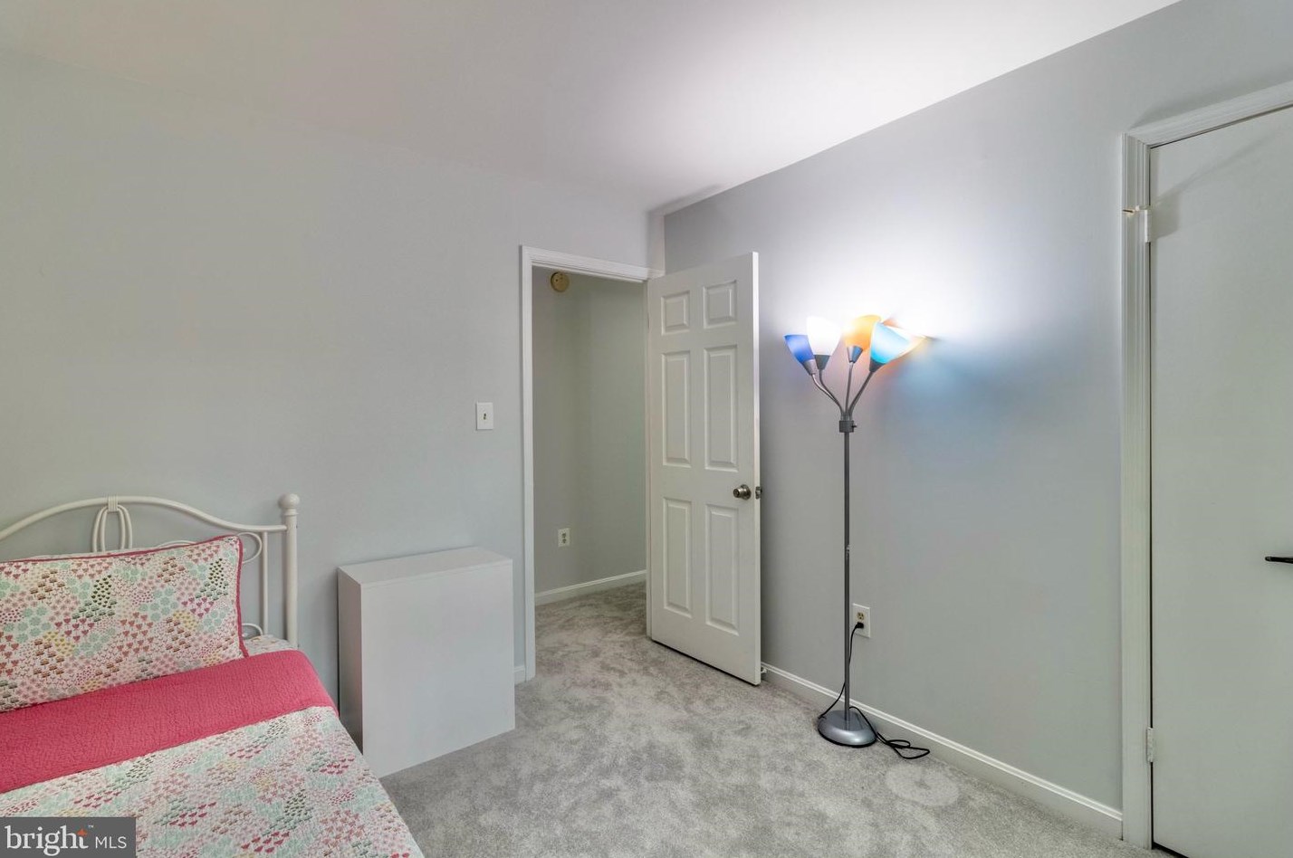 9058 Rosewall Ct, Springfield VA  22152-2122 exterior