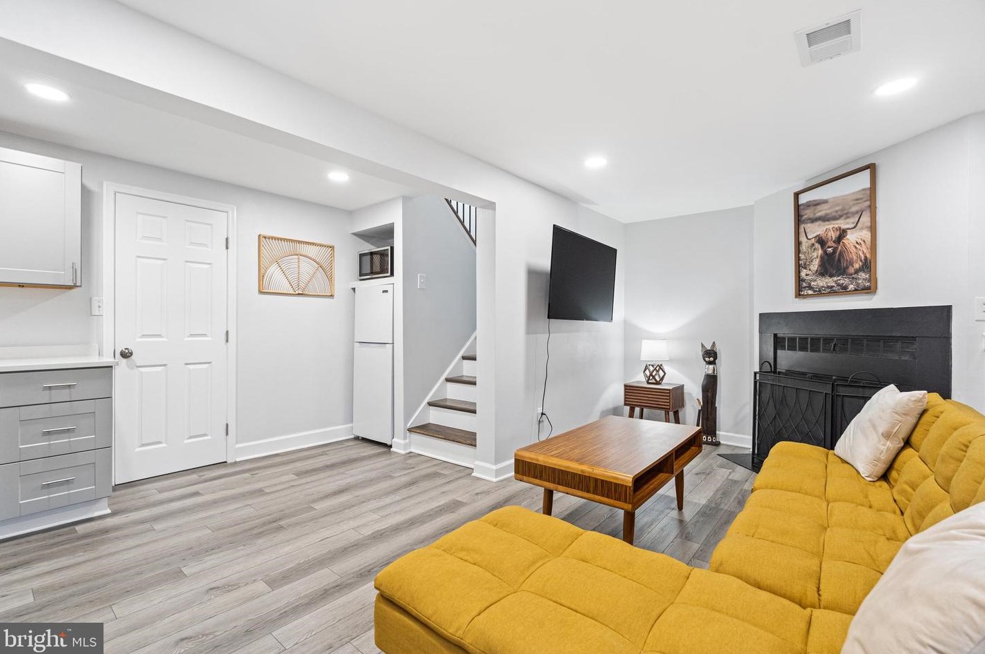 14605 Olde Kent Rd, Centreville VA  20120-2849 exterior