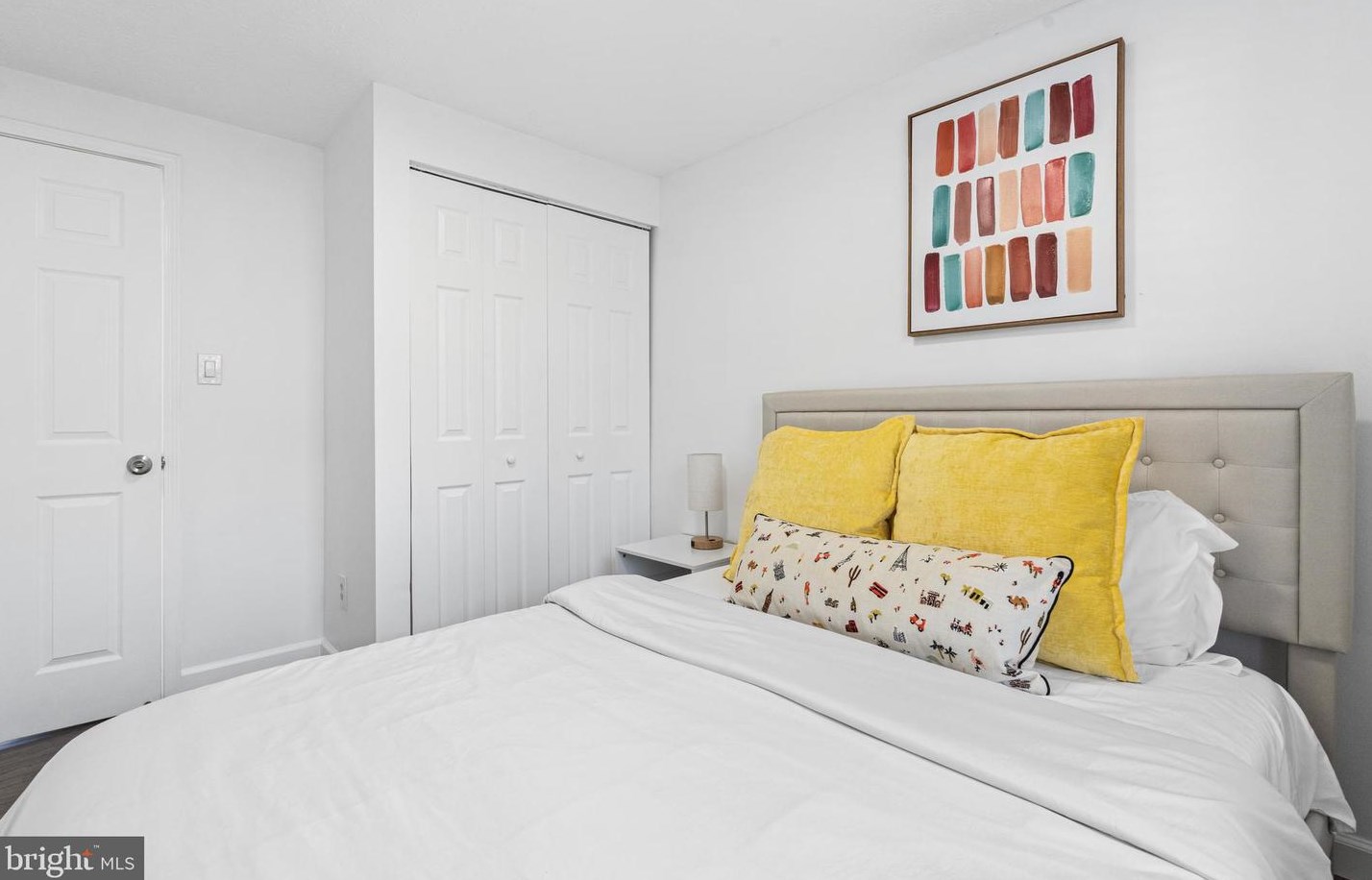 14605 Olde Kent Rd, Centreville VA  20120-2849 exterior