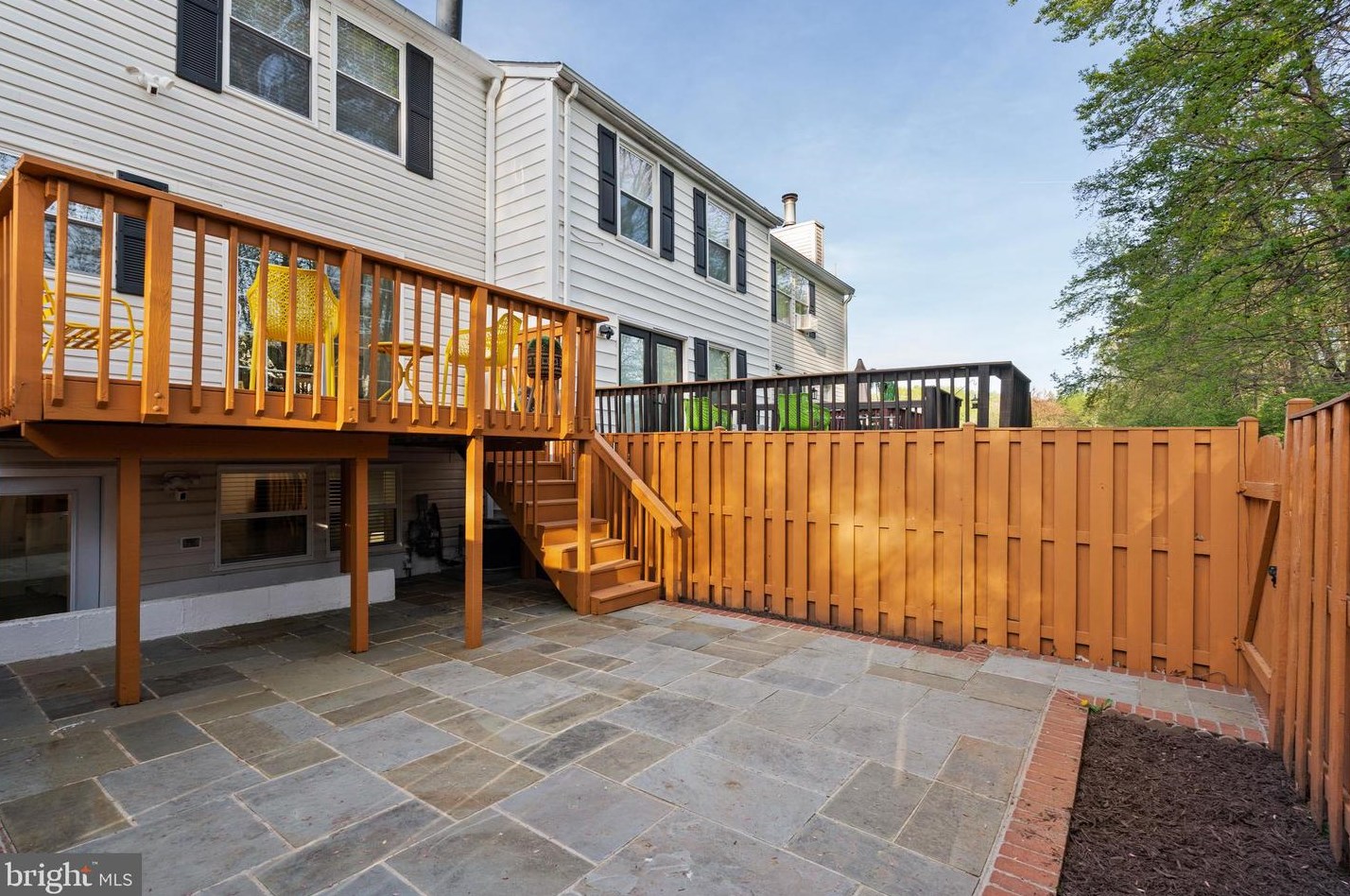 14605 Olde Kent Rd, Centreville VA  20120-2849 exterior