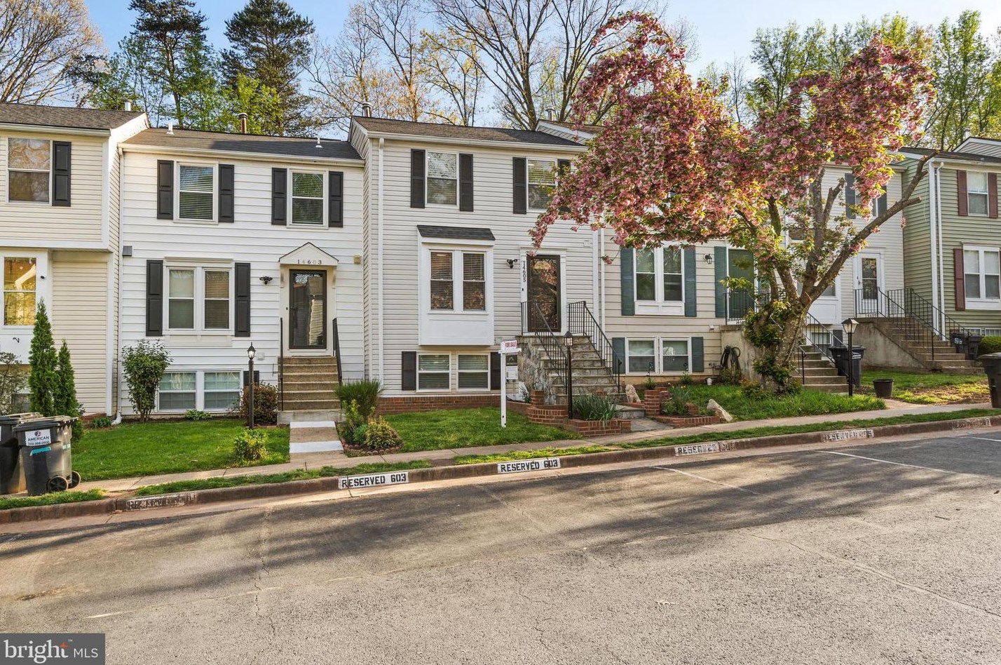 14605 Olde Kent Rd, Centreville VA  20120-2849 exterior