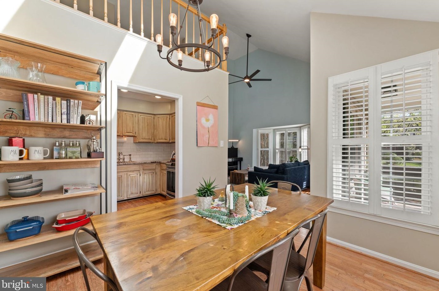 9372 Peter Roy Ct, Springfield VA  22015-4249 exterior