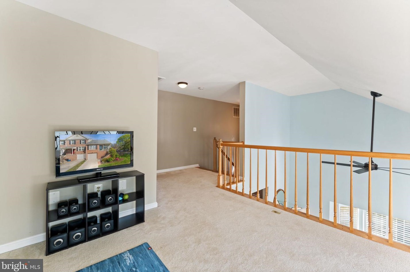 9372 Peter Roy Ct, Springfield VA  22015-4249 exterior