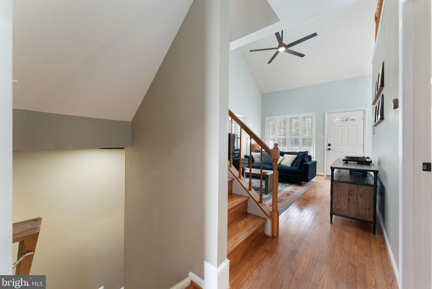 9372 Peter Roy Ct, Springfield VA  22015-4249 exterior