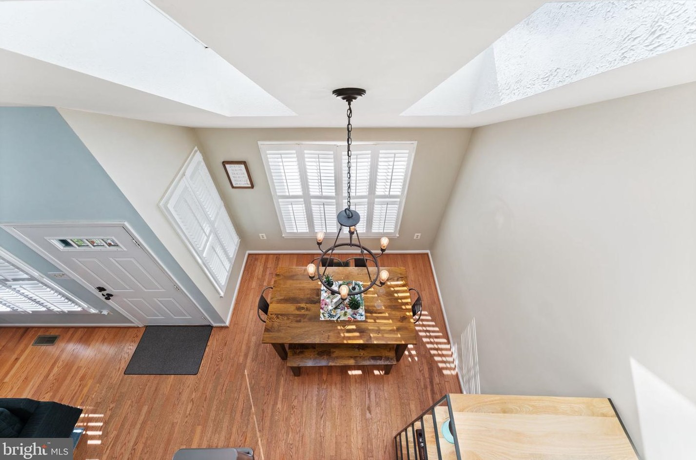 9372 Peter Roy Ct, Springfield VA  22015-4249 exterior