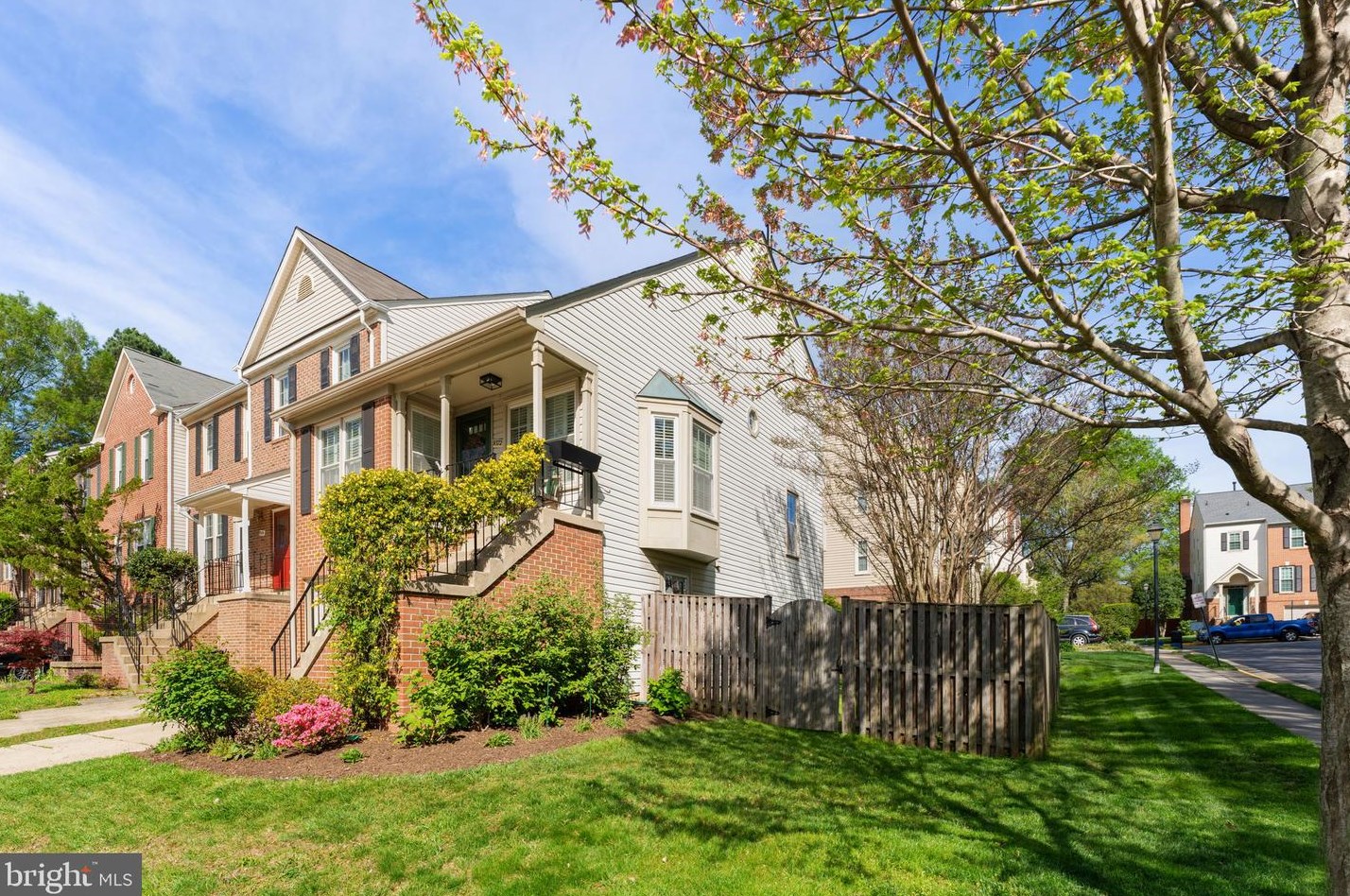 9372 Peter Roy Ct, Springfield VA  22015-4249 exterior