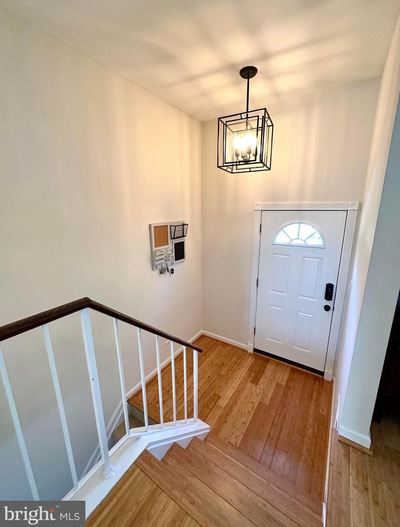7740 Asterella Ct, Springfield VA  22152-3141 exterior