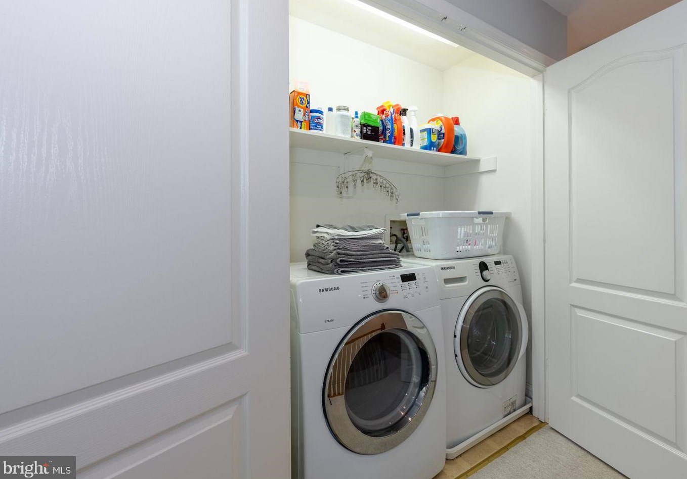 4020 Rosemeade Dr, Fairfax VA  22033-2872 exterior