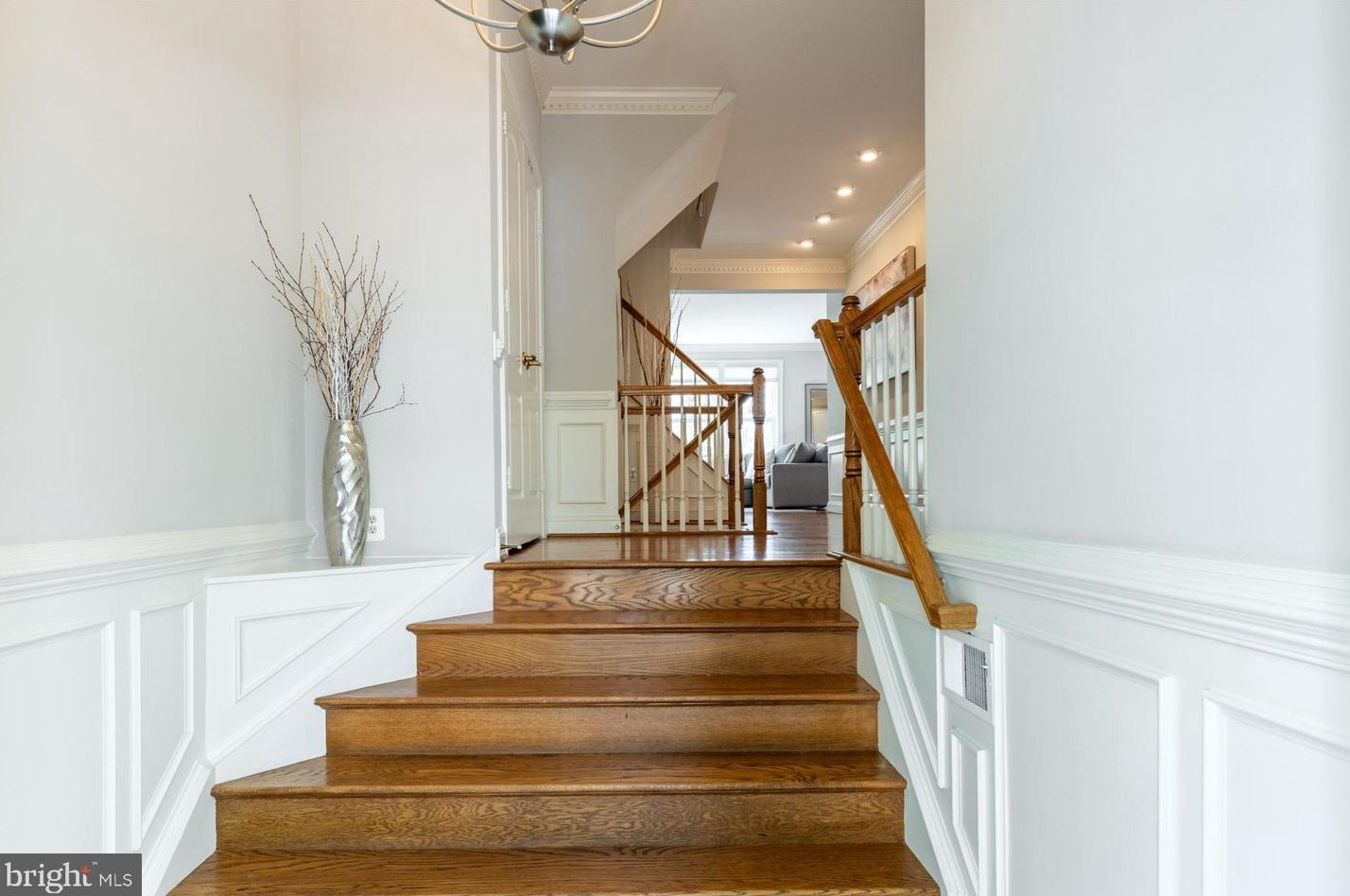 4020 Rosemeade Dr, Fairfax VA  22033-2872 exterior