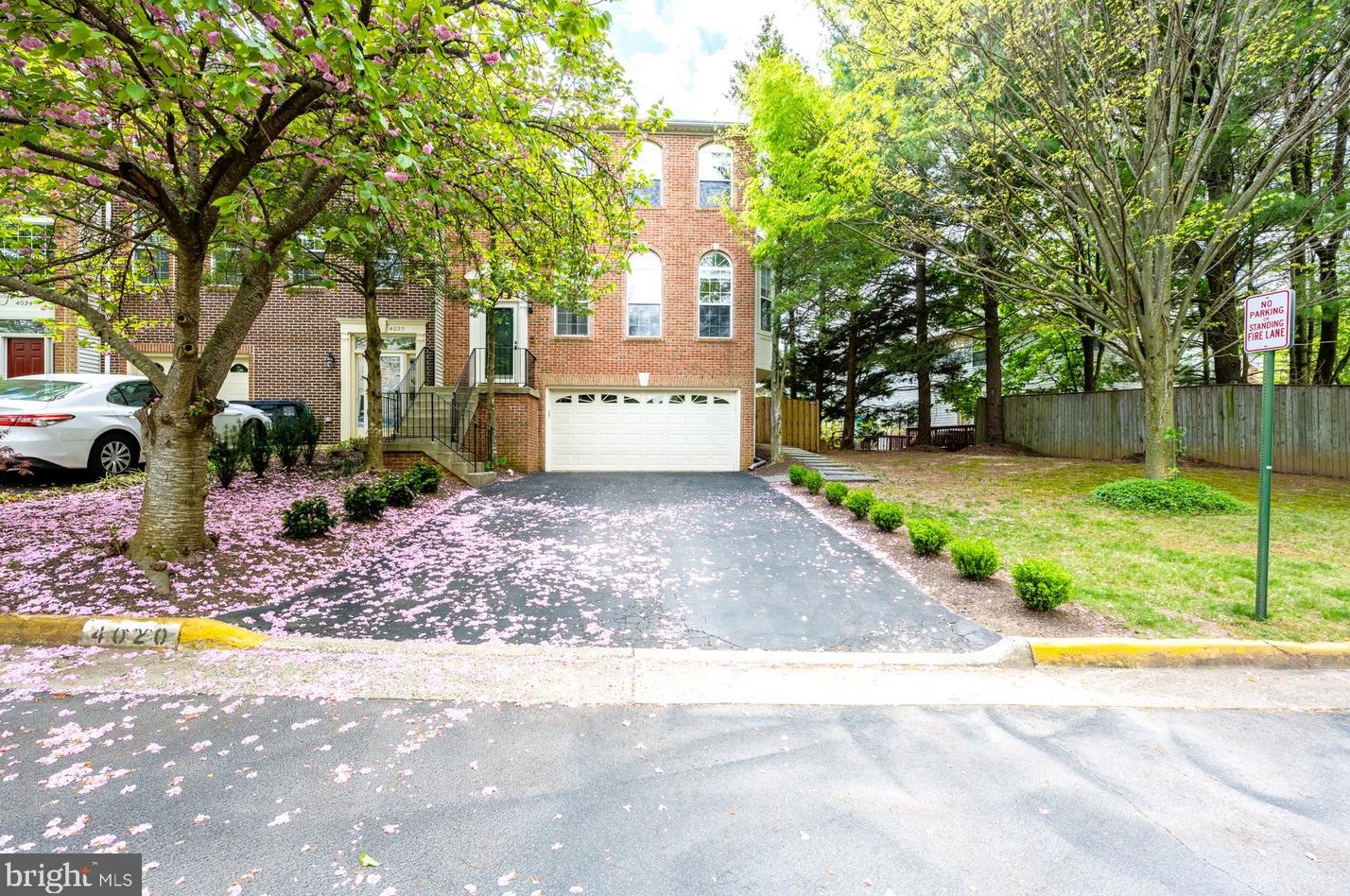 4020 Rosemeade Dr, Fairfax VA  22033-2872 exterior