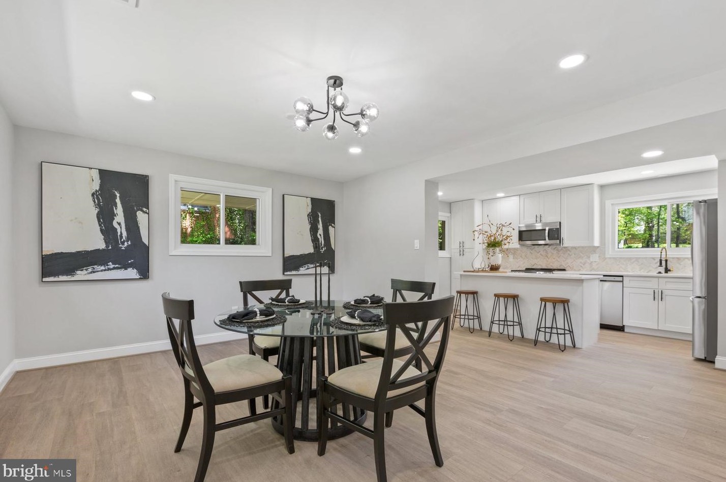 3331 Mansfield Rd, Falls Church VA  22041-1709 exterior