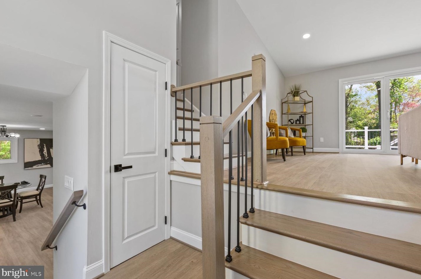 3331 Mansfield Rd, Falls Church VA  22041-1709 exterior