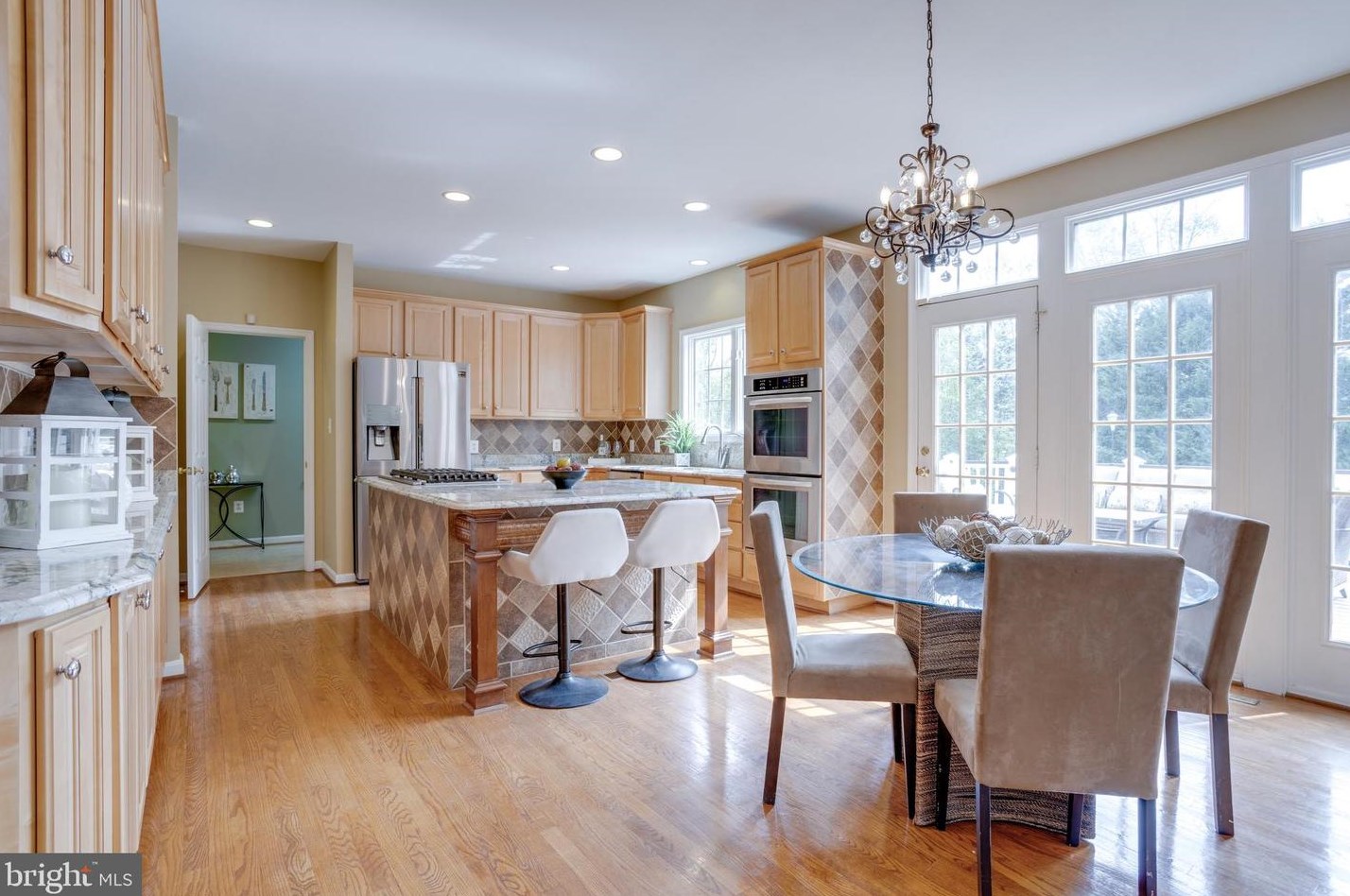 5193 Ox Rd, Fairfax VA  22030-4515 exterior