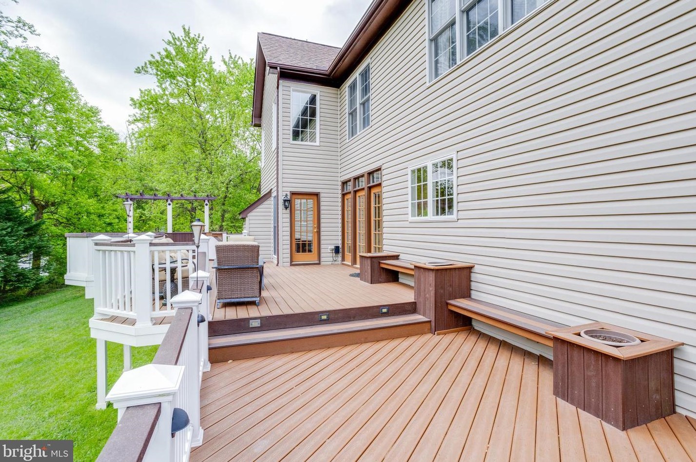5193 Ox Rd, Fairfax VA  22030-4515 exterior