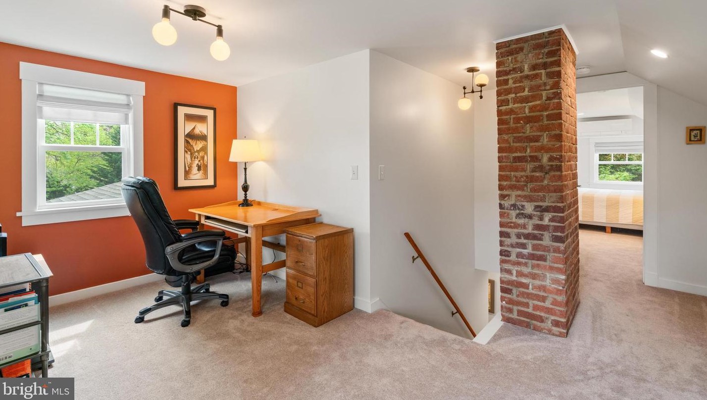 6809 Gouthier Rd, Falls Church VA  22042-2708 exterior