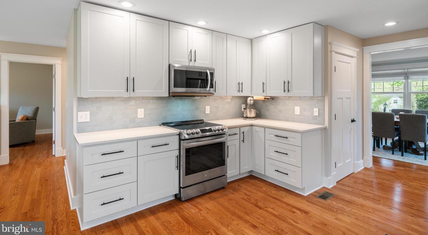 6809 Gouthier Rd, Falls Church VA  22042-2708 exterior