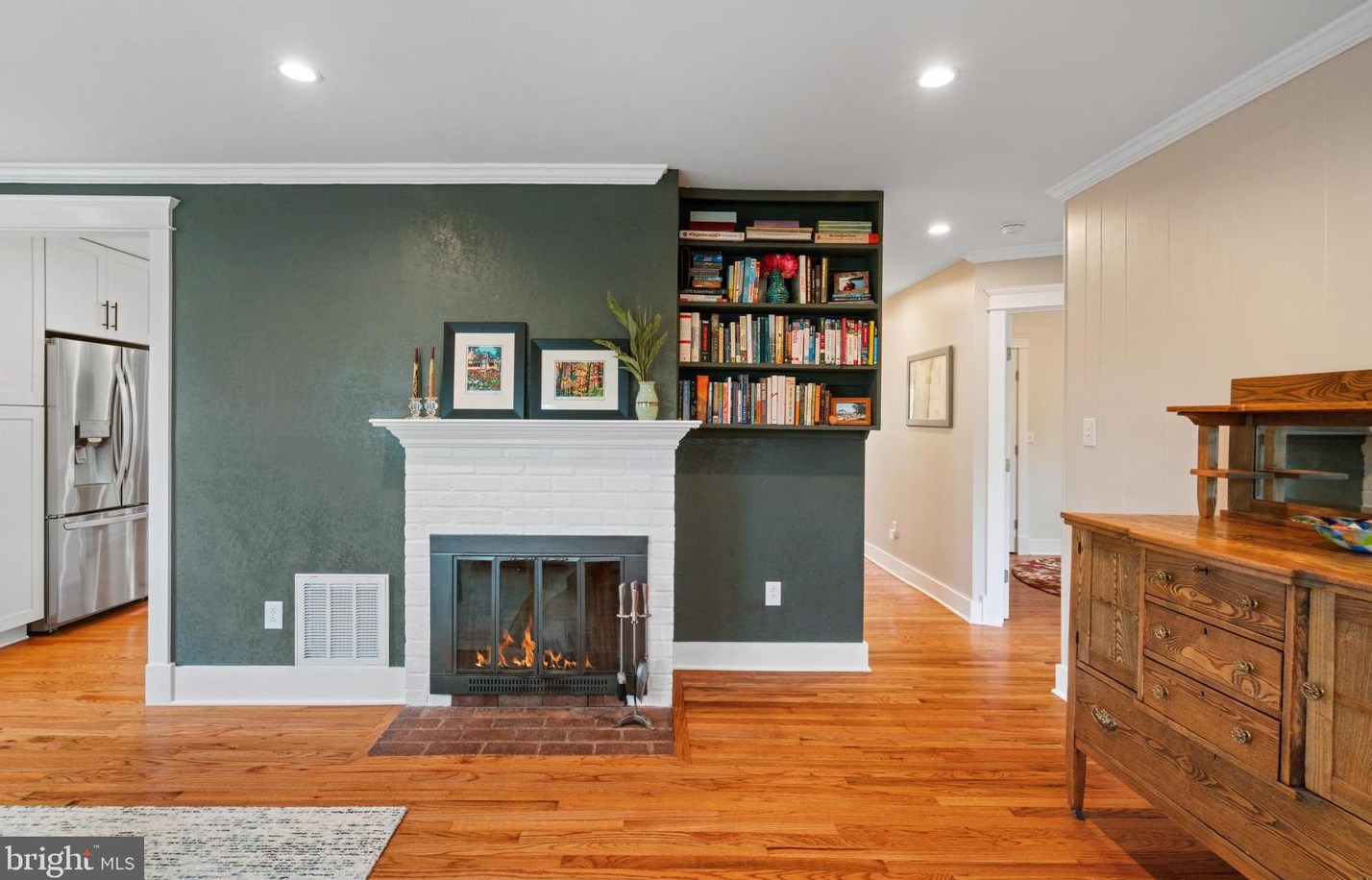 6809 Gouthier Rd, Falls Church VA  22042-2708 exterior