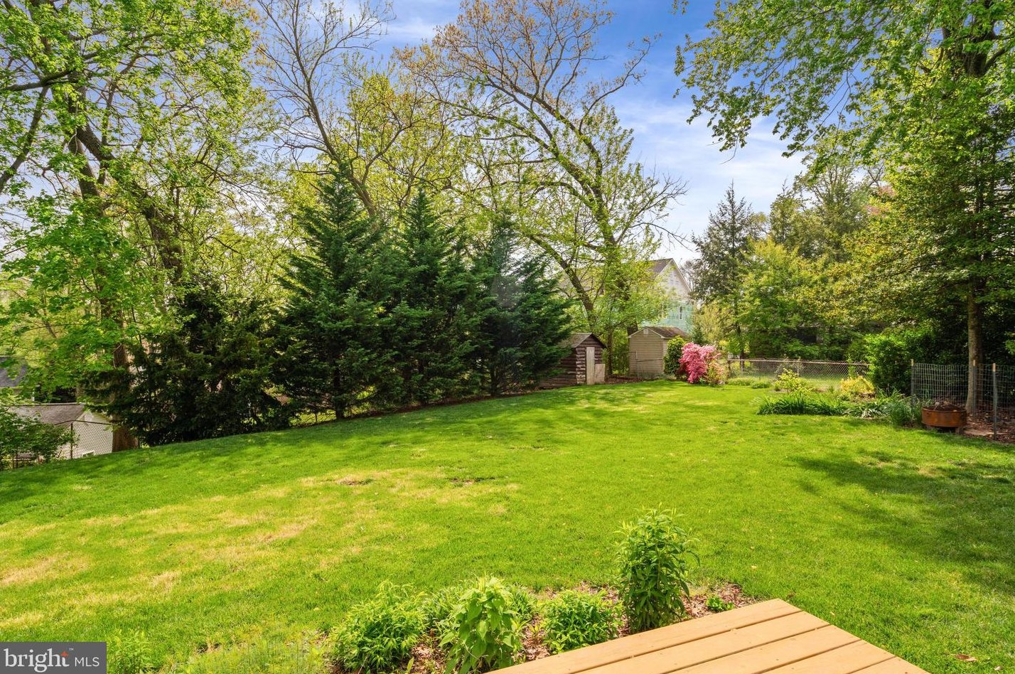 6809 Gouthier Rd, Falls Church VA  22042-2708 exterior