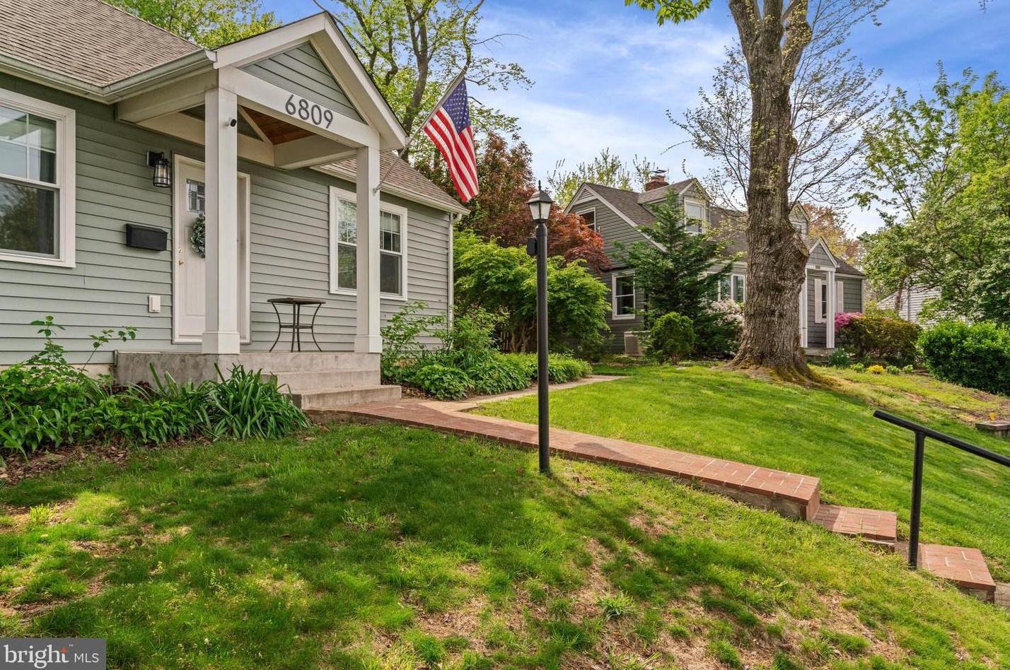 6809 Gouthier Rd, Falls Church VA  22042-2708 exterior