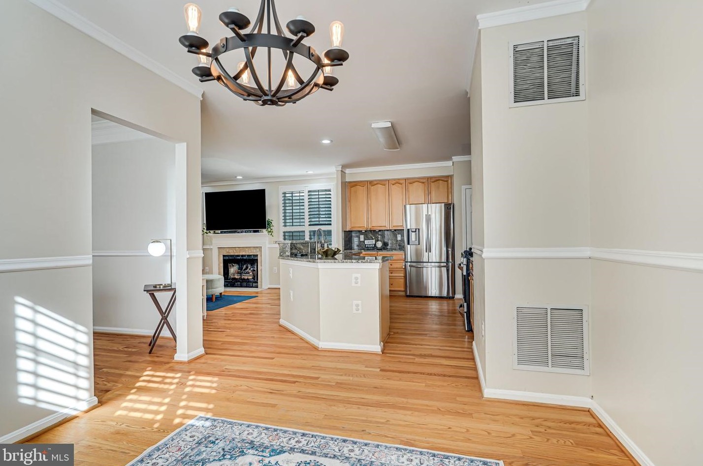 6376 Alderman Dr, Alexandria VA  22315-3731 exterior