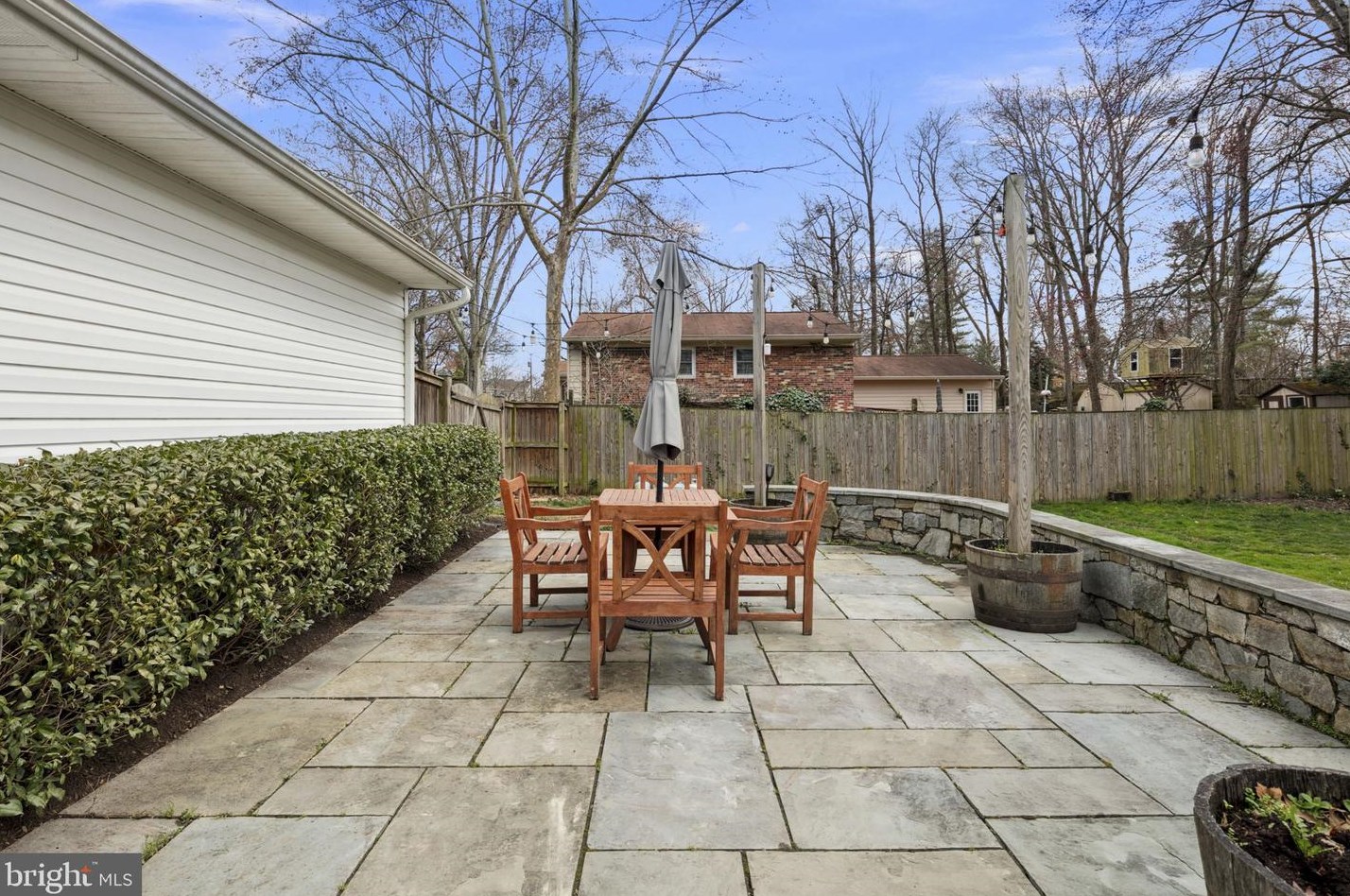 4413 Dolphin Ln, Alexandria VA  22309-3107 exterior