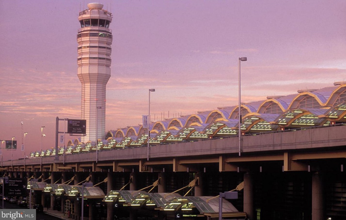 4413 Dolphin Ln, Alexandria VA  22309-3107 exterior