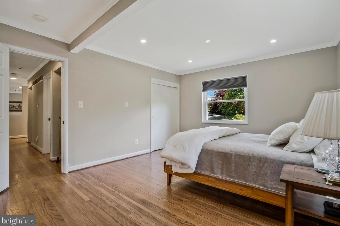 6246 Diamond Dr, Falls Church VA  22044-1501 exterior