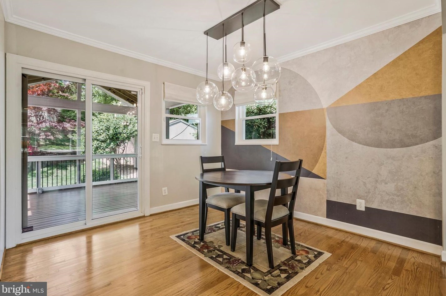 6246 Diamond Dr, Falls Church VA  22044-1501 exterior