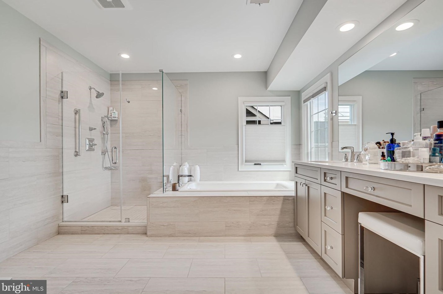 1405 Buena Vista Ave, Mc Lean VA  22101-3511 exterior